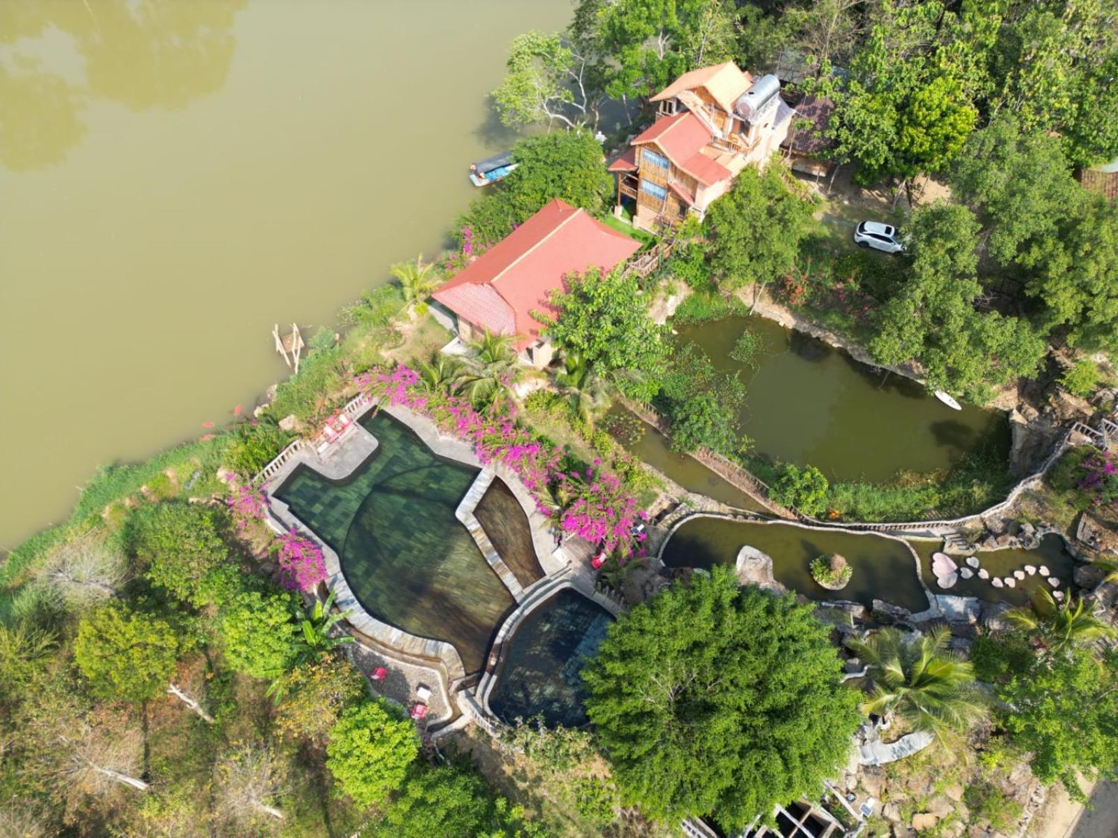 Green Bamboo Lodge Resort Cat Tien Exterior photo